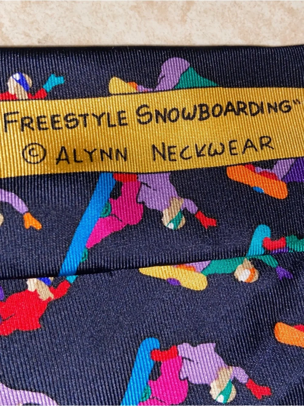 N/A alynn neckwear